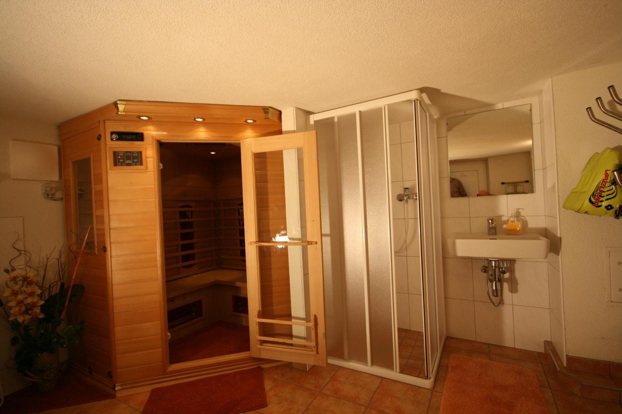 Ferienhaus Christine Taxenbach Esterno foto