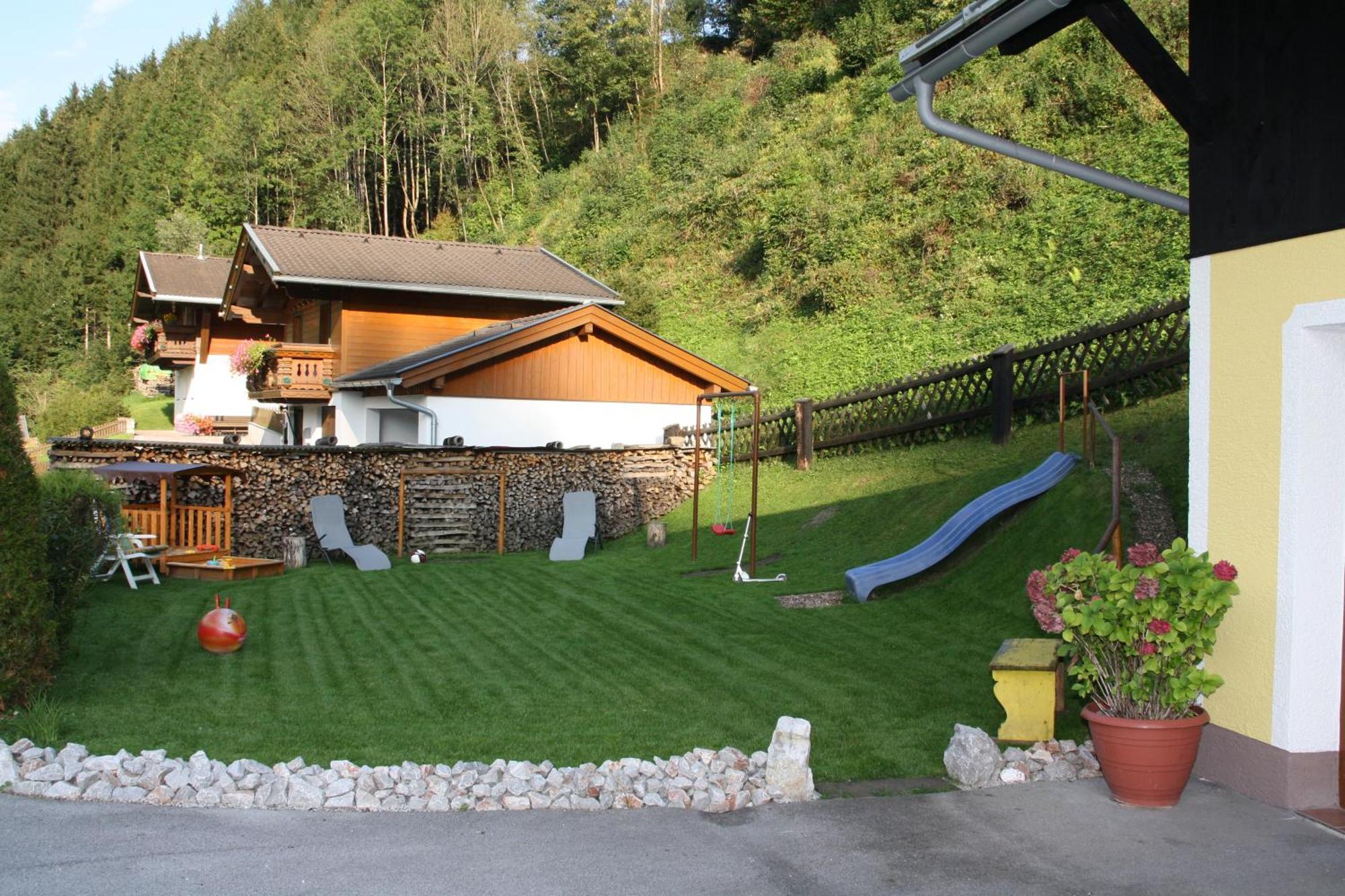 Ferienhaus Christine Taxenbach Esterno foto