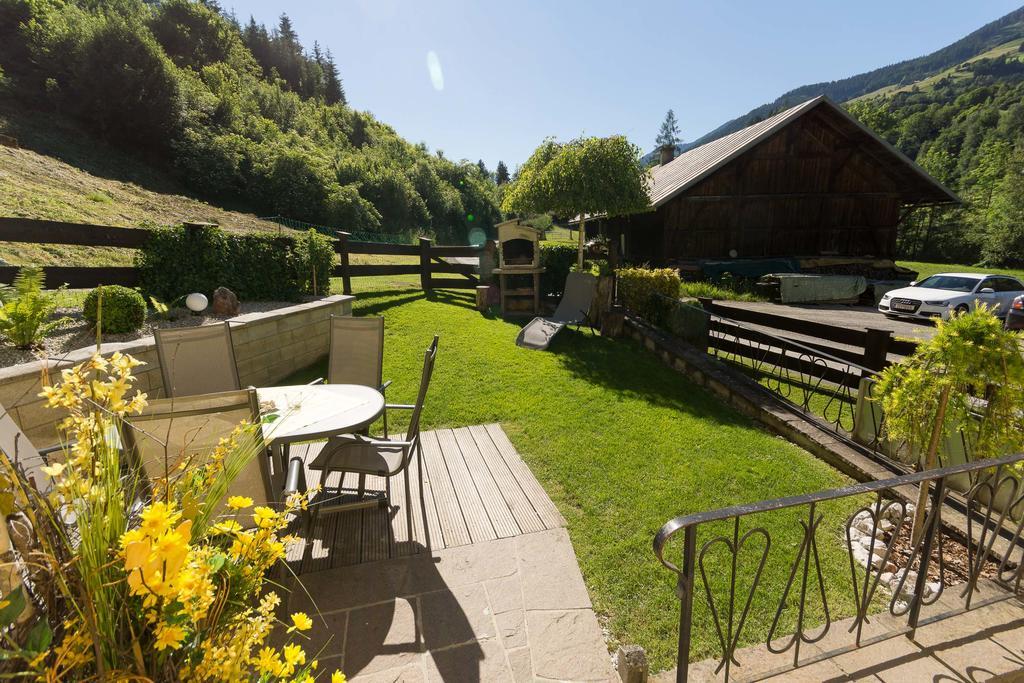 Ferienhaus Christine Taxenbach Esterno foto