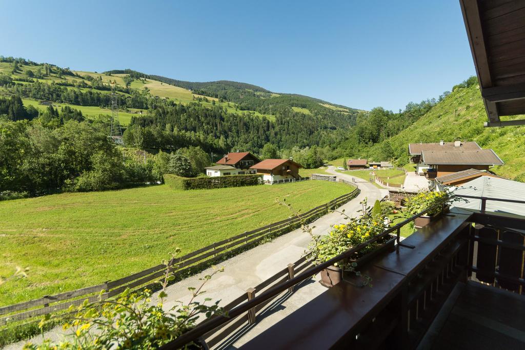 Ferienhaus Christine Taxenbach Esterno foto