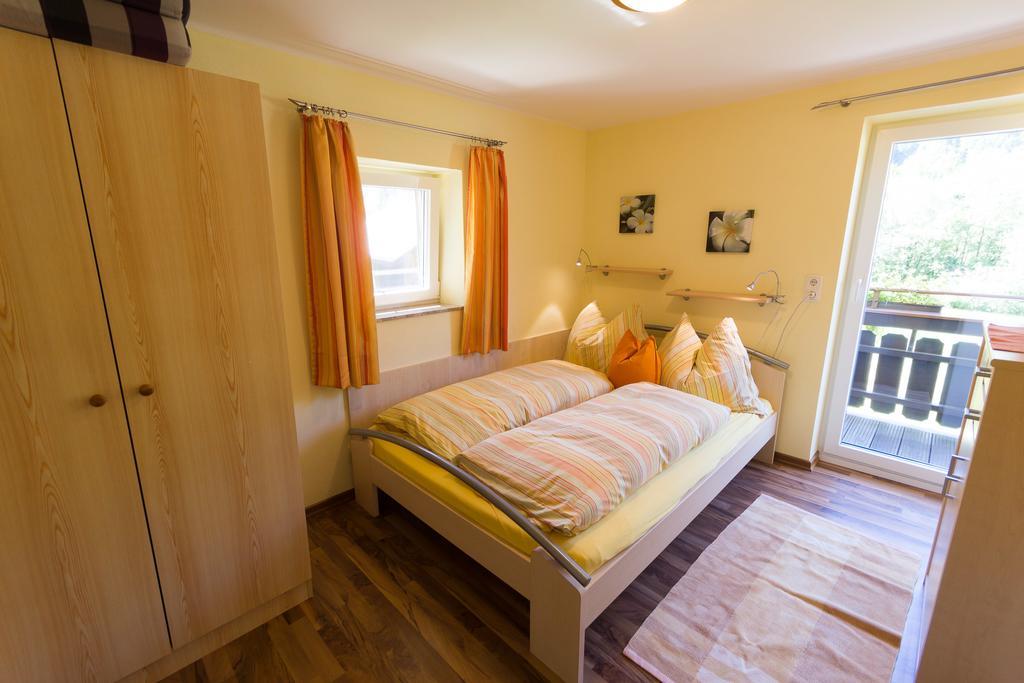 Ferienhaus Christine Taxenbach Esterno foto