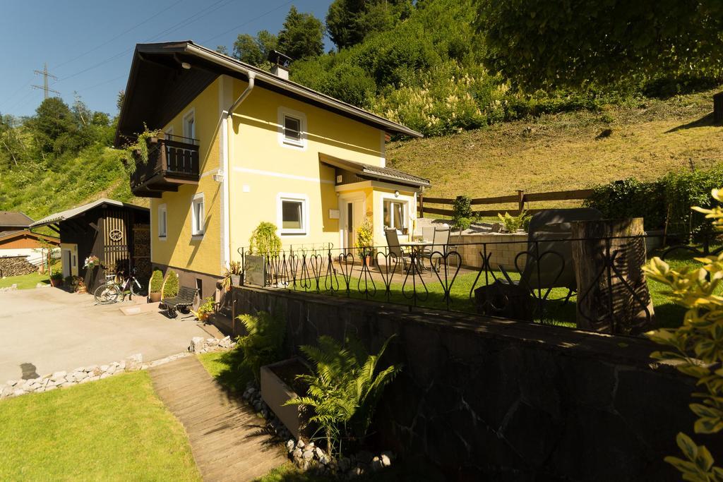Ferienhaus Christine Taxenbach Esterno foto