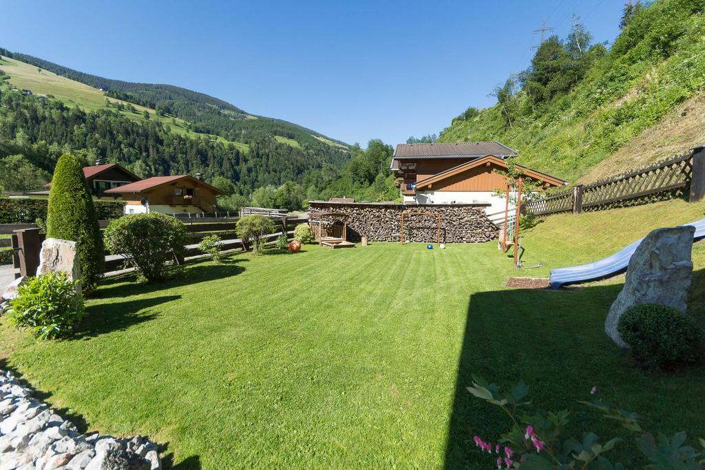 Ferienhaus Christine Taxenbach Esterno foto