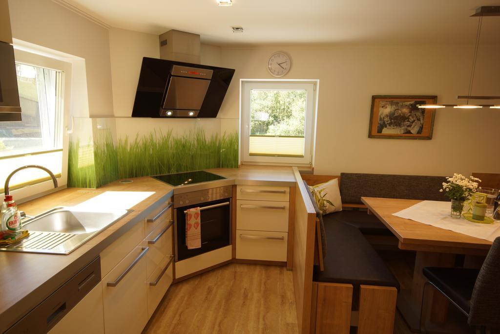 Ferienhaus Christine Taxenbach Esterno foto
